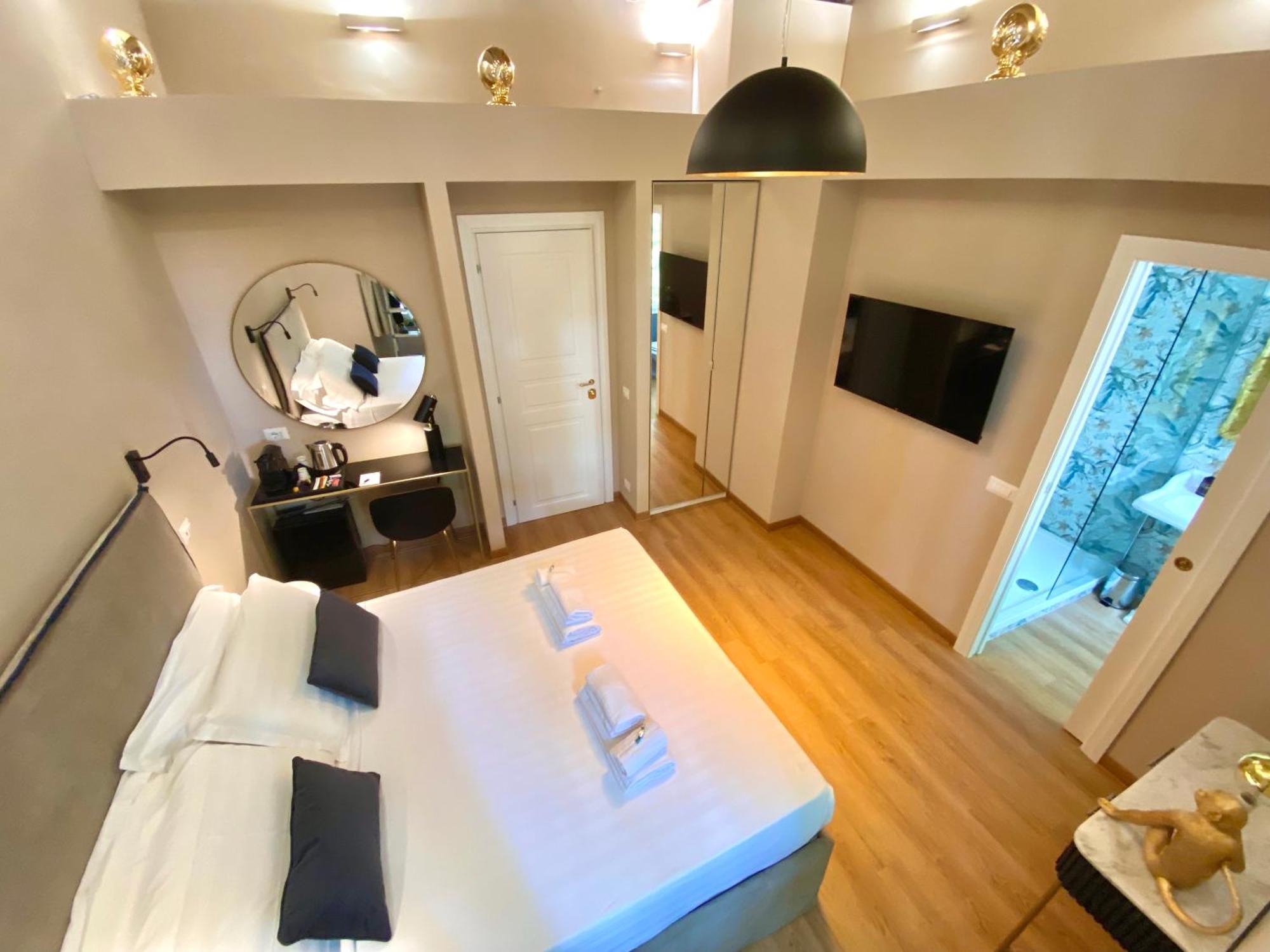 Queen Of Rome Luxury Rooms Esterno foto