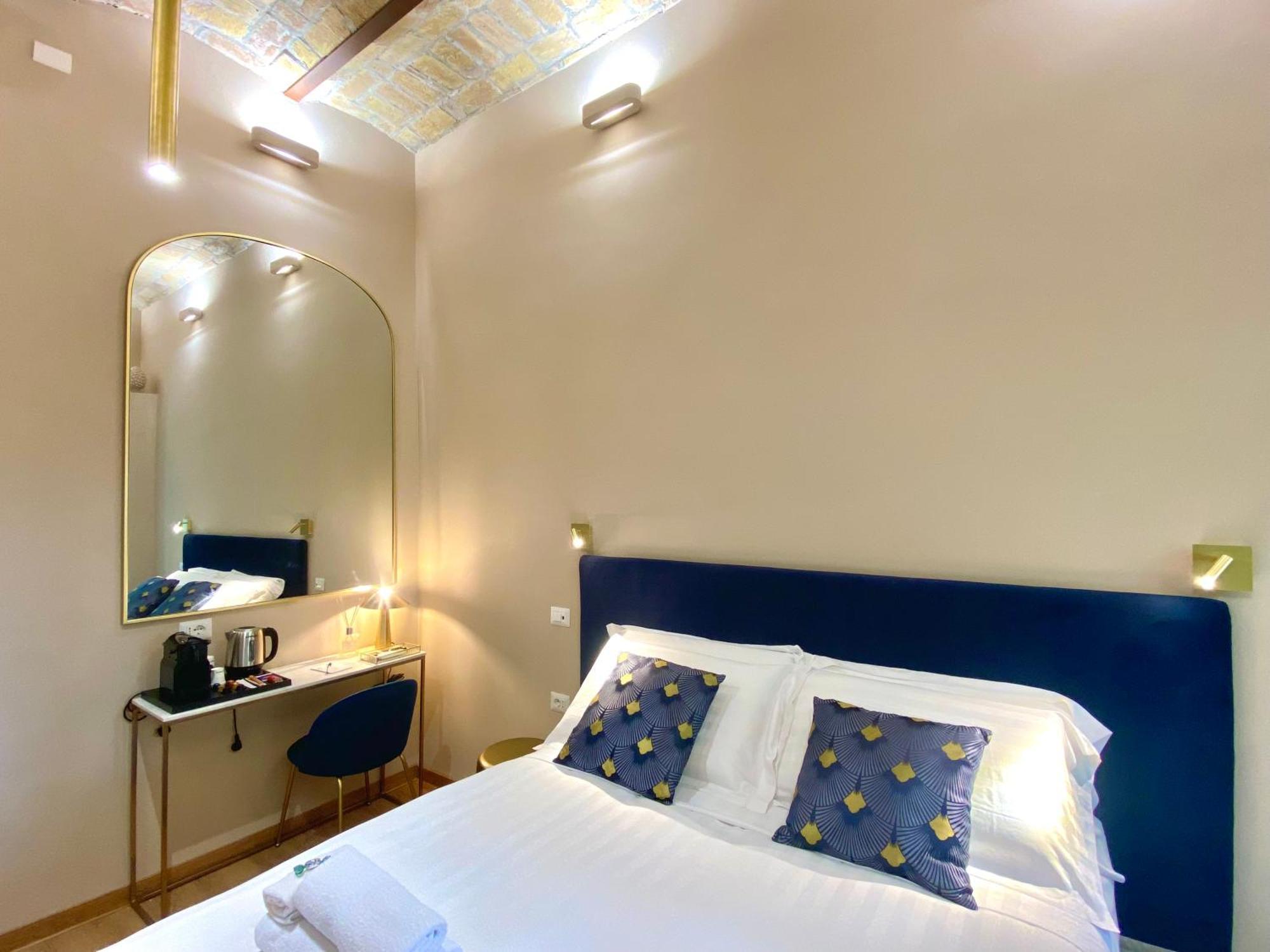 Queen Of Rome Luxury Rooms Esterno foto