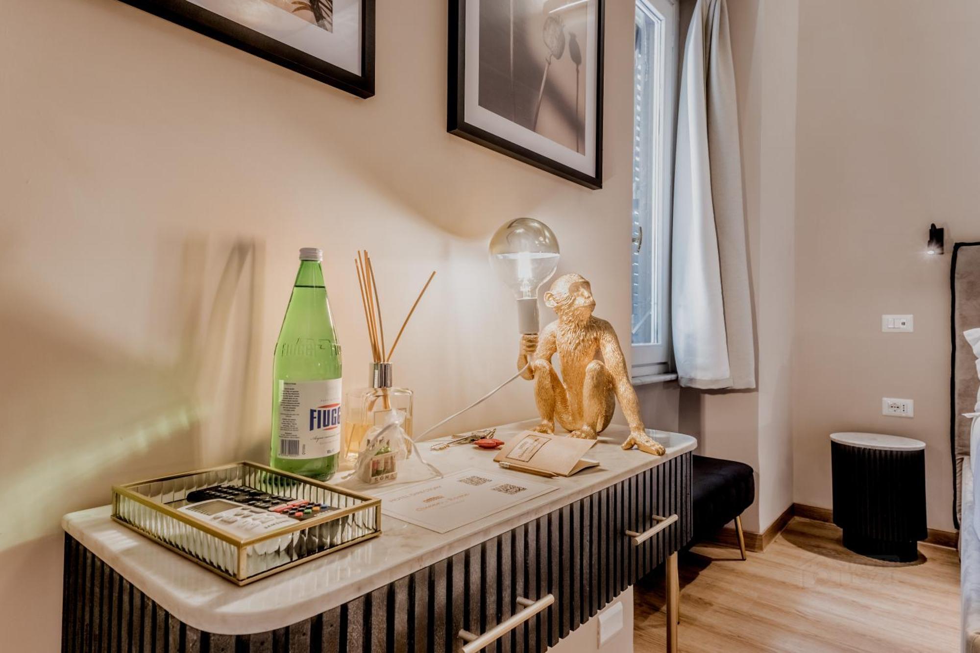 Queen Of Rome Luxury Rooms Esterno foto