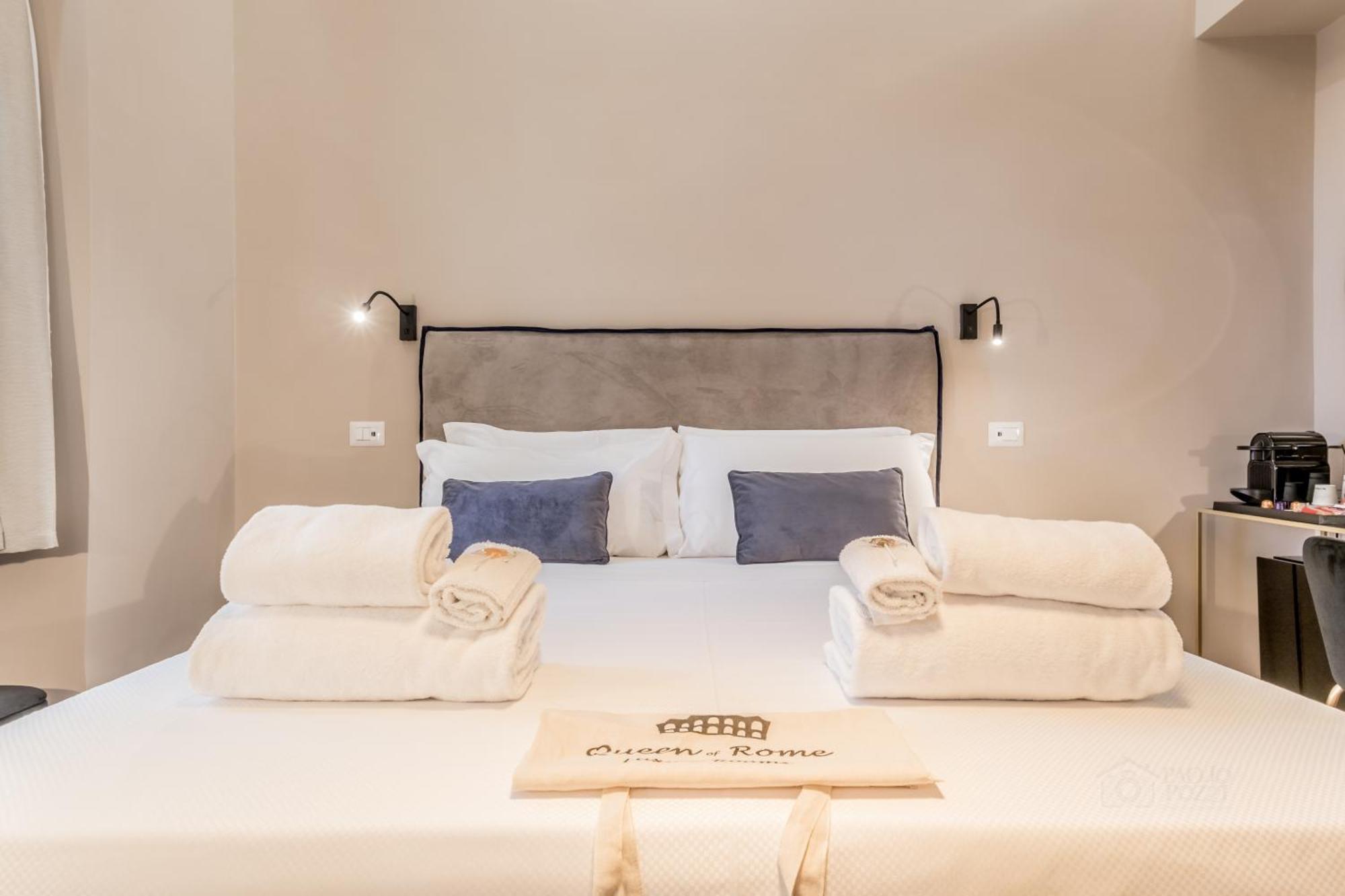 Queen Of Rome Luxury Rooms Esterno foto